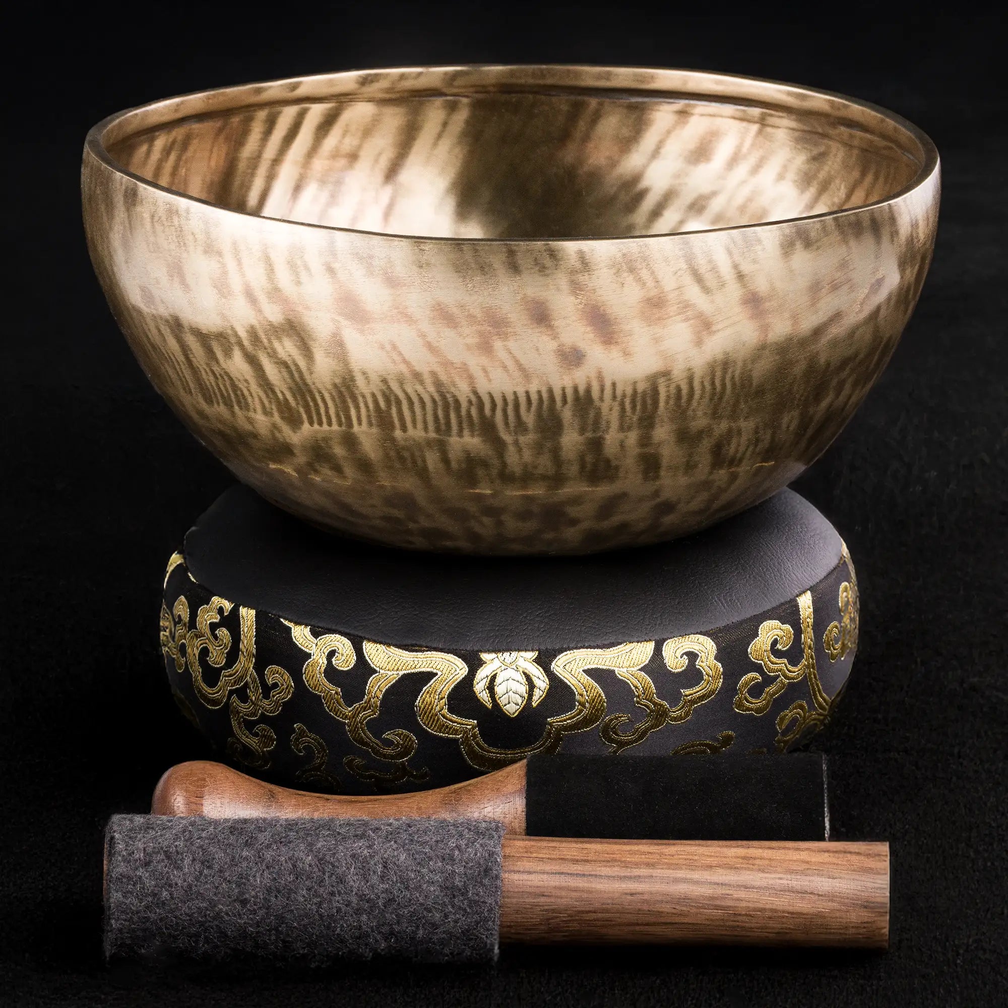 Jambati Tibetan Singing Bowl HW669 - 9 1/2", D3/D#3 & A#4.