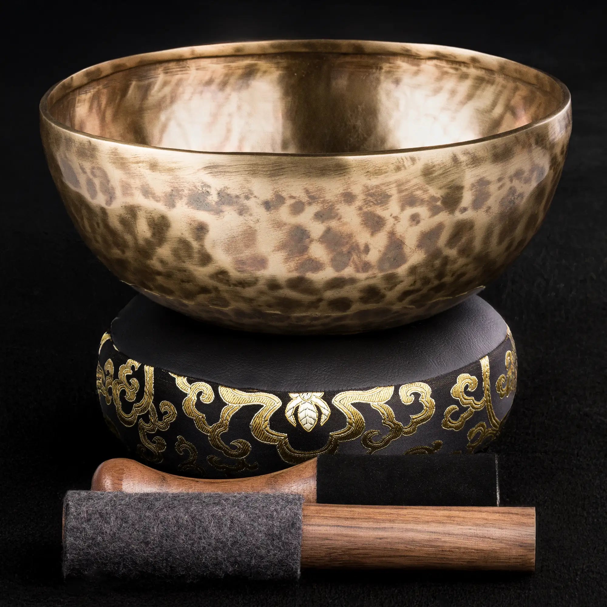 Jambati Tibetan Singing Bowl HW755 - 10 1/4", B2 & F#4.
