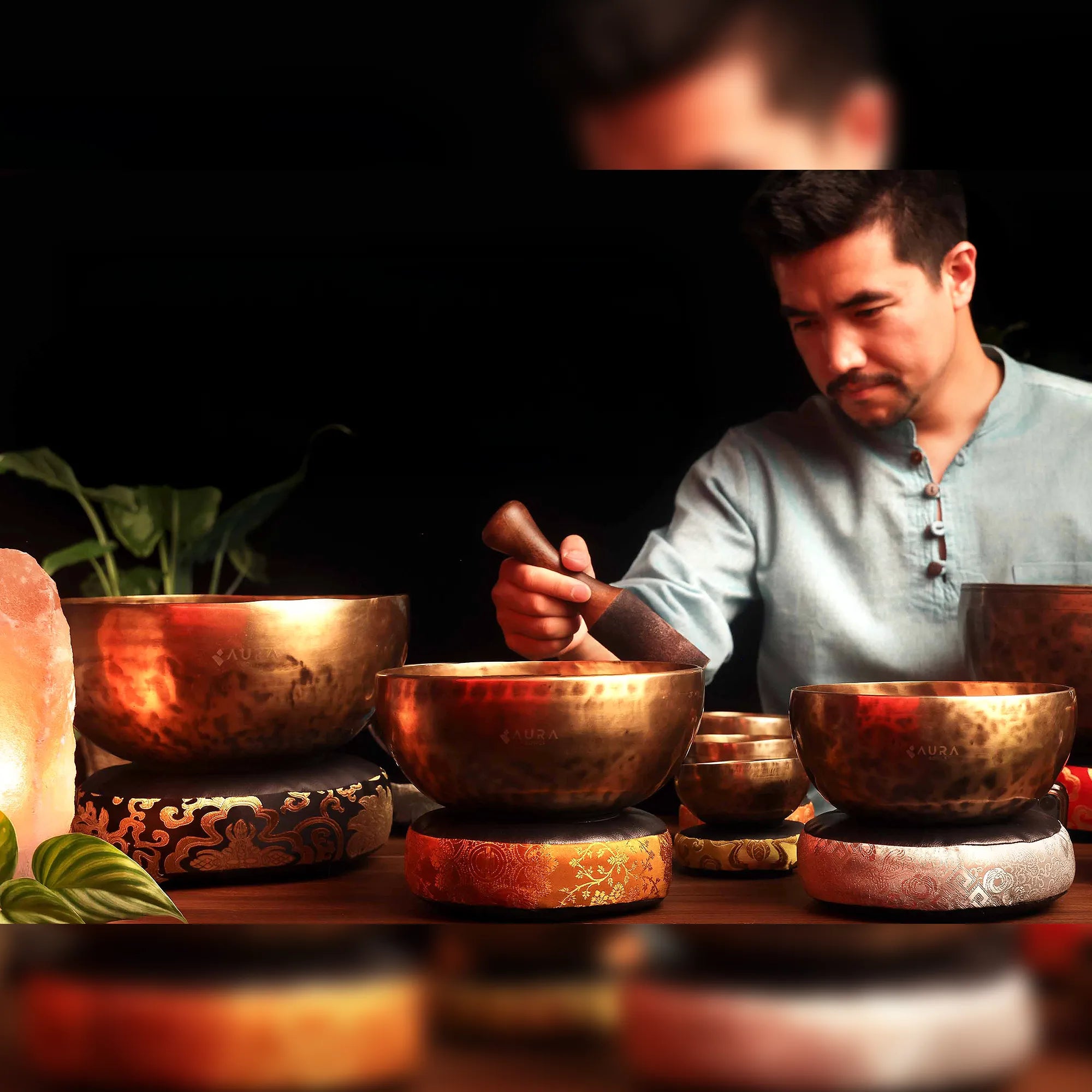 Master Practitioners Choice – 8 pc. Chakra-tuned Tibetan Singing Bowl Set MC8S-19