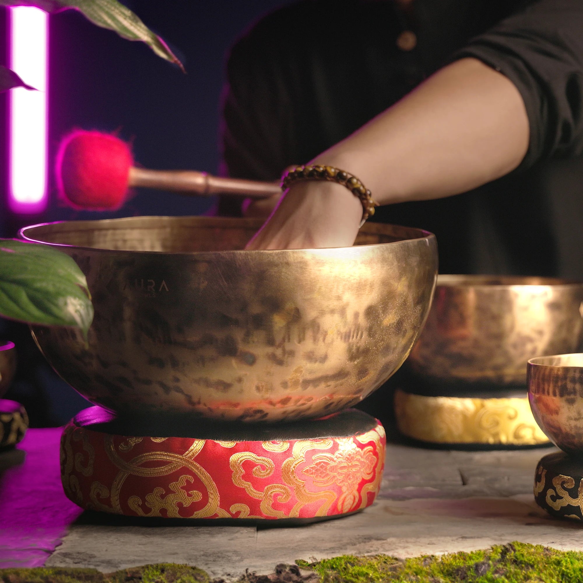 Jambati Tibetan Singing Bowl HW269 - 8 5/8", E3 & B4.