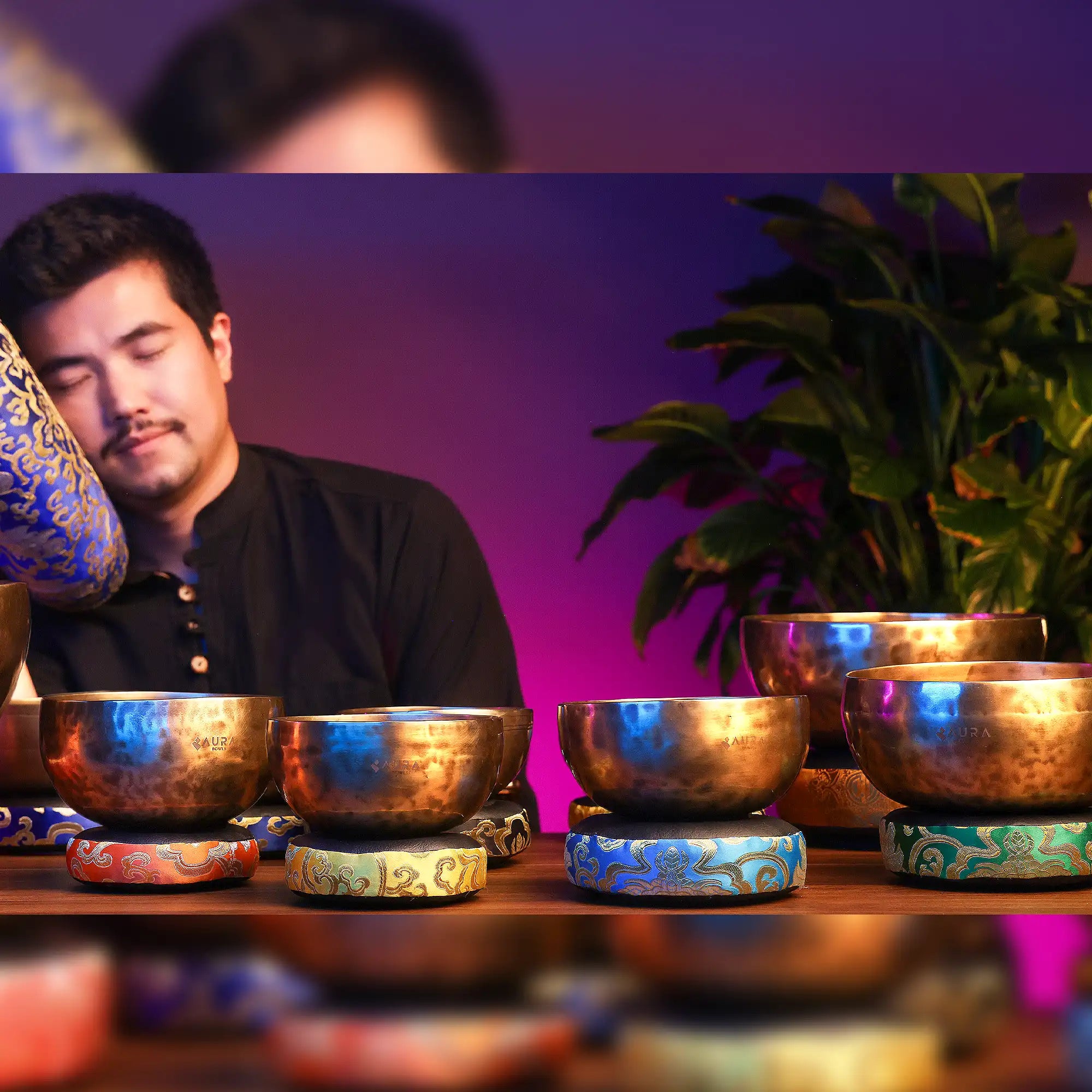 Sound Practitioners Choice – 8 pc. Chakra-tuned Tibetan Singing Bowl Set C8S-54