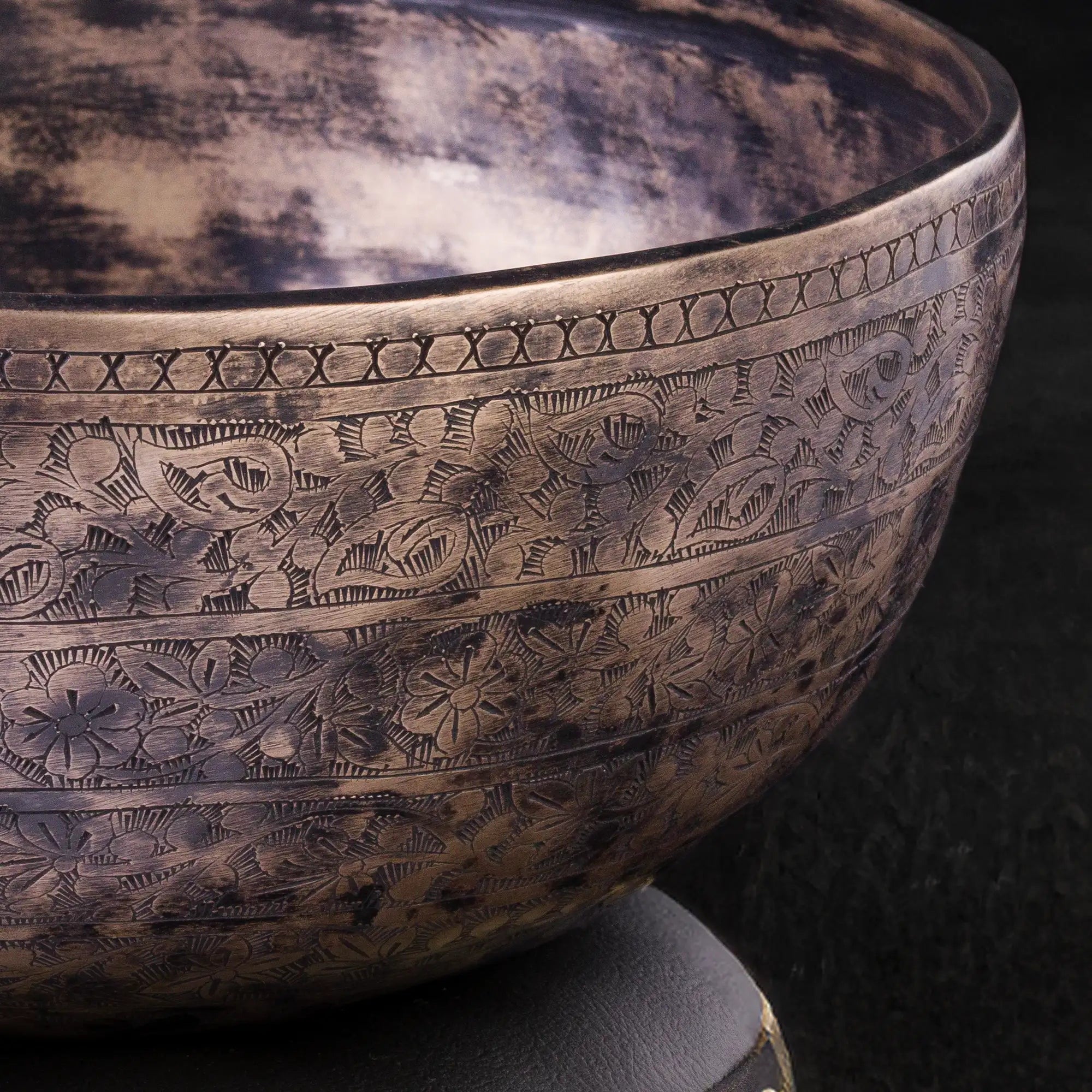 Midnight Blossom Hand-Carved Jambati Himayalan Singing Bowl HW386 – 9 1/8”, E3-F3 & B4.