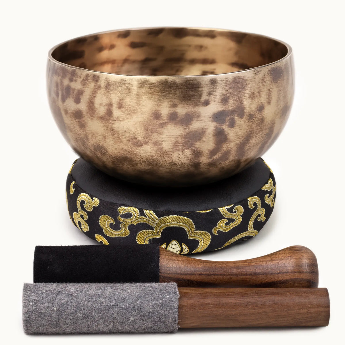 Thadobati Tibetan Singing Bowl TH825 - 6 1/8", D4 & G#5.
