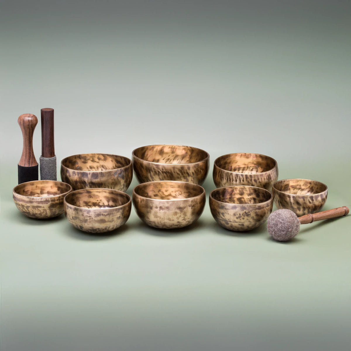 Sound Practitioners Choice – 8 pc. Chakra-tuned Tibetan Singing Bowl Set C8S-62